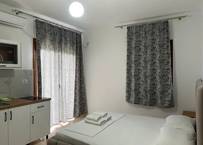 Apartment Mance