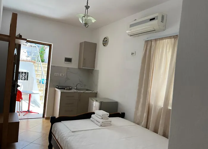 Apartment Mance *
